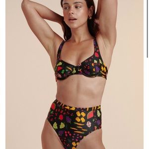 Lisa Says Gah x OOKIOH swim set